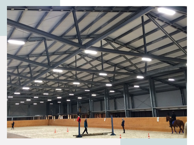 Строительство конных манежей от 613 руб в Керчь