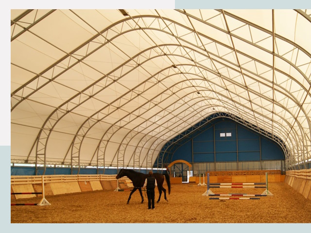 Строительство конных манежей в Керчи