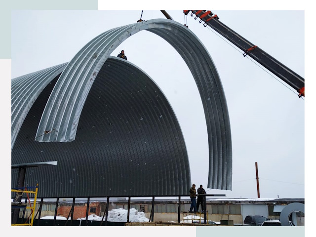 Полукруглые ангары в Керчи