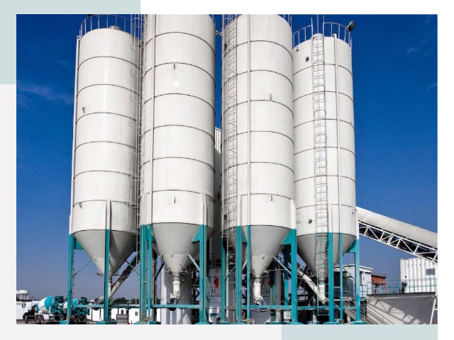 Строительство цементных силосов в Керчи